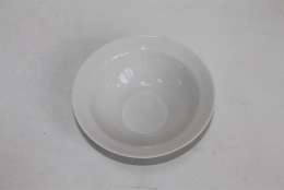Миска  300 Белье      03143/12