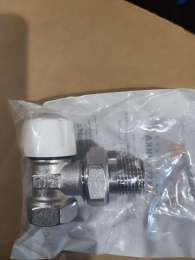 Клапан запорный угл д/рад 1/2 ТИМ RS521(детентор) (6/60)